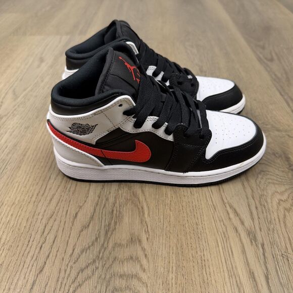 Jordan Other - Air Jordan 1 Mid Shoes Youth Size 3.5Y Black White Red GS Sneakers 554725-075